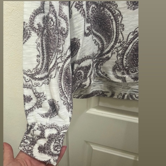 CHASER comfy top size Large Pattered Brown White design - Picture 3 of 5